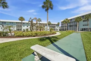 325 N Causeway, New Smyrna Beach, FL 32169 - Photo 25