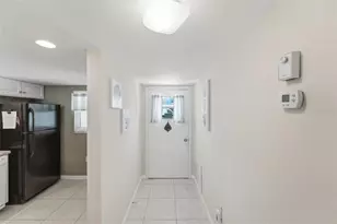 325 N Causeway, New Smyrna Beach, FL 32169 - Photo 3