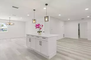 918 N Atmore Cir, Deltona, FL 32725 - Photo 13