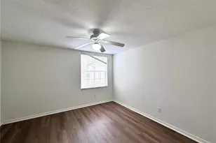 9447 Myrtle Creek Ln, Orlando, FL 32832 - Photo 13