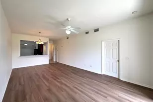 9447 Myrtle Creek Ln, Orlando, FL 32832 - Photo 5