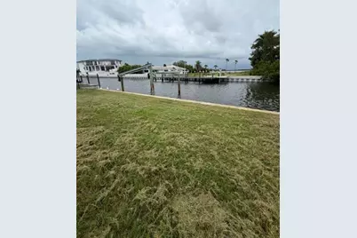 581 Rountree Drive, Longboat Key, FL 34228 - Photo 3
