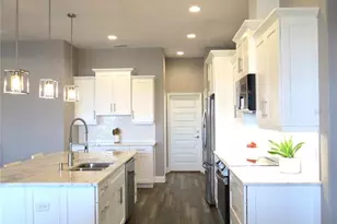 6990 Bentridge Dr, Lakeland, FL 33813 - Photo 11