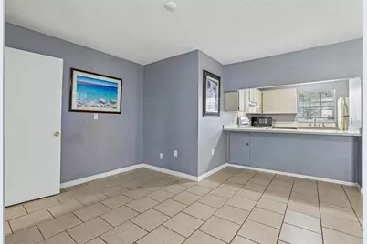 1526 Tangelo Circle, Kissimmee, FL 34746 - Photo 9
