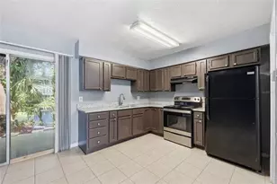 3918 Crayrich Cir, Orlando, FL 32839 - Photo 13