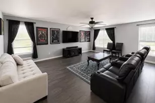 1042 Horseshoe Falls Dr, Orlando, FL 32828 - Photo 17