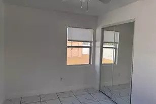 7101 15th St N, Saint Petersburg, FL 33702 - Photo 13