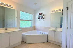 2853 Club Cortile Cir, Kissimmee, FL 34746 - Photo 13
