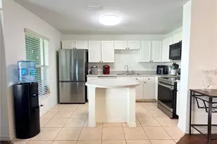 2853 Club Cortile Cir, Kissimmee, FL 34746 - Photo 5