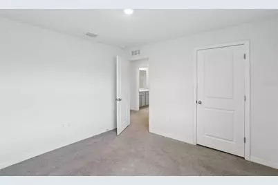 7530 Broad Pointe Drive, Zephyrhills, FL 33540 - Photo 29