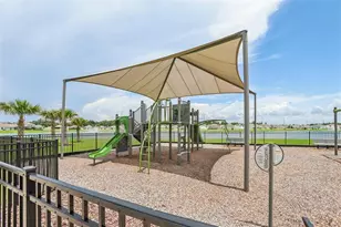 7530 Broad Pointe Dr, Zephyrhills, FL 33540 - Photo 39