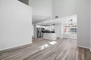 5202 Hampton Beach Pl, Tampa, FL 33609 - Photo 7