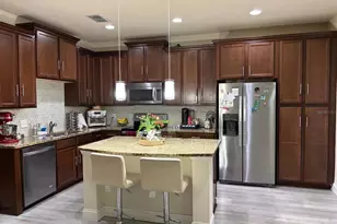 10108 Eagle Creek Center Blvd, Orlando, FL 32832 - Photo 3