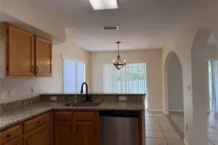 758 Burlwood St, Brandon, FL 33511 - Photo 5