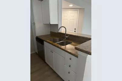 5160 Conroy Road #21, Orlando, FL 32811 - Photo 15