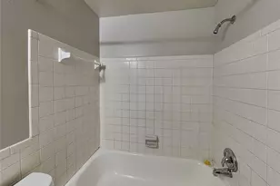 9610 N 12th St, Tampa, FL 33612 - Photo 9