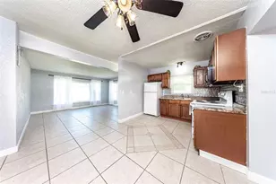619 Camellia Ct, Sanford, FL 32773 - Photo 9