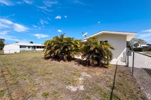 829 E 4th St, Englewood, FL 34223 - Photo 25