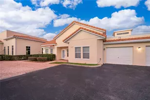 1075 David Walker Dr, Tavares, FL 32778 - Photo 3