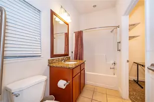 1075 David Walker Dr, Tavares, FL 32778 - Photo 17