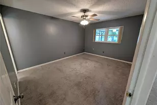 719 Regent Cir S, Brandon, FL 33511 - Photo 9