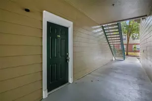 8301 Elm Park Dr, Orlando, FL 32821 - Photo 3