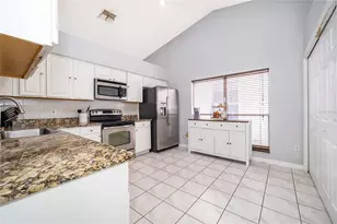 560 Pleasant Grove Dr, Winter Springs, FL 32708 - Photo 5