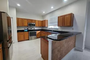 2718 Lucas Lake Ln, Kissimmee, FL 34744 - Photo 5