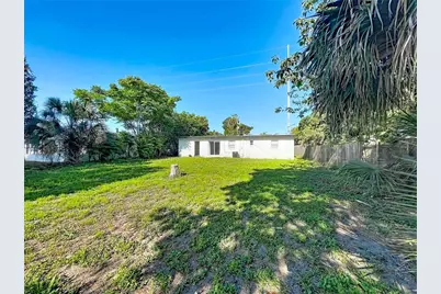 2001 Conway Gardens Road, Orlando, FL 32806 - Photo 11