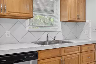 2303 Mahoney Ave, Leesburg, FL 34748 - Photo 11