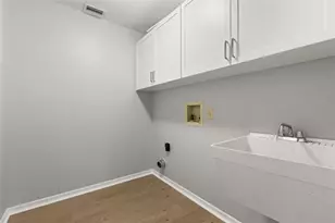 925 Red Dandy Dr, Orlando, FL 32818 - Photo 17