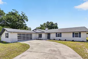 4 Grove Ct SE, Winter Haven, FL 33884 - Photo 9