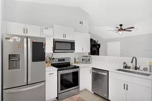 1397 Candlewyck Dr, Orlando, FL 32807 - Photo 13