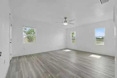 8812 Oakwood Drive, Lake Wales, FL 33898 - Photo 31