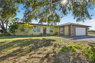 8812 Oakwood Dr, Lake Wales, FL 33898 - Photo 47