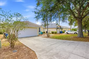 1518 Gulf Vue Dr, Haines City, FL 33844 - Photo 3