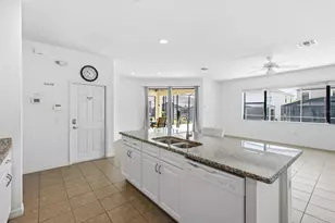 2621 Rosemont Cir, Davenport, FL 33837 - Photo 15