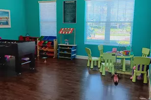8913 W Shine Dr, Kissimmee, FL 34747 - Photo 17