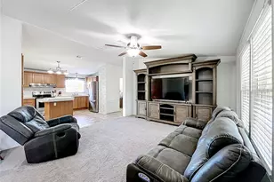 9040 Mercury Dr, Saint Cloud, FL 34773 - Photo 19