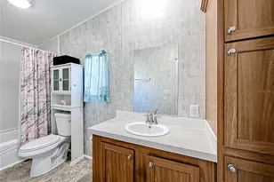 9040 Mercury Dr, Saint Cloud, FL 34773 - Photo 33