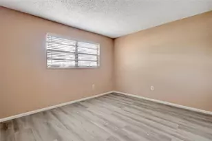 3073 Pine Tree Ave, Largo, FL 33771 - Photo 11