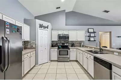 1412 Sarasota Drive, Poinciana, FL 34759 - Photo 7