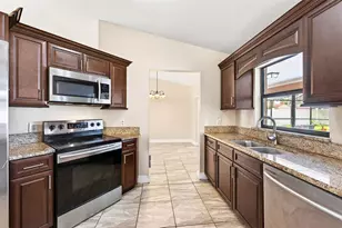 669 Deauville Ct, Kissimmee, FL 34758 - Photo 7