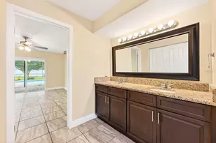 669 Deauville Ct, Kissimmee, FL 34758 - Photo 15