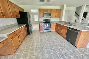 107 Keystone Crest Ct, Sanford, FL 32771 - Photo 3