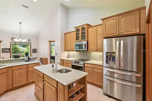 908 Almond Tree Cir, Orlando, FL 32835 - Photo 15