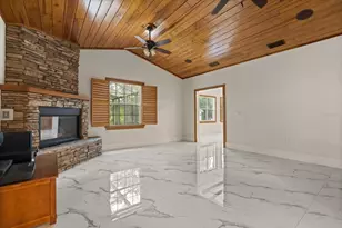 27012 Grand Oak Ln, Tavares, FL 32778 - Photo 17