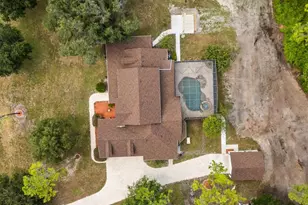 27012 Grand Oak Ln, Tavares, FL 32778 - Photo 5