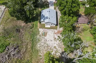 420 E 10th St, Apopka, FL 32703 - Photo 35