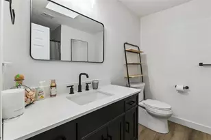 496 W Par St, Orlando, FL 32804 - Photo 23